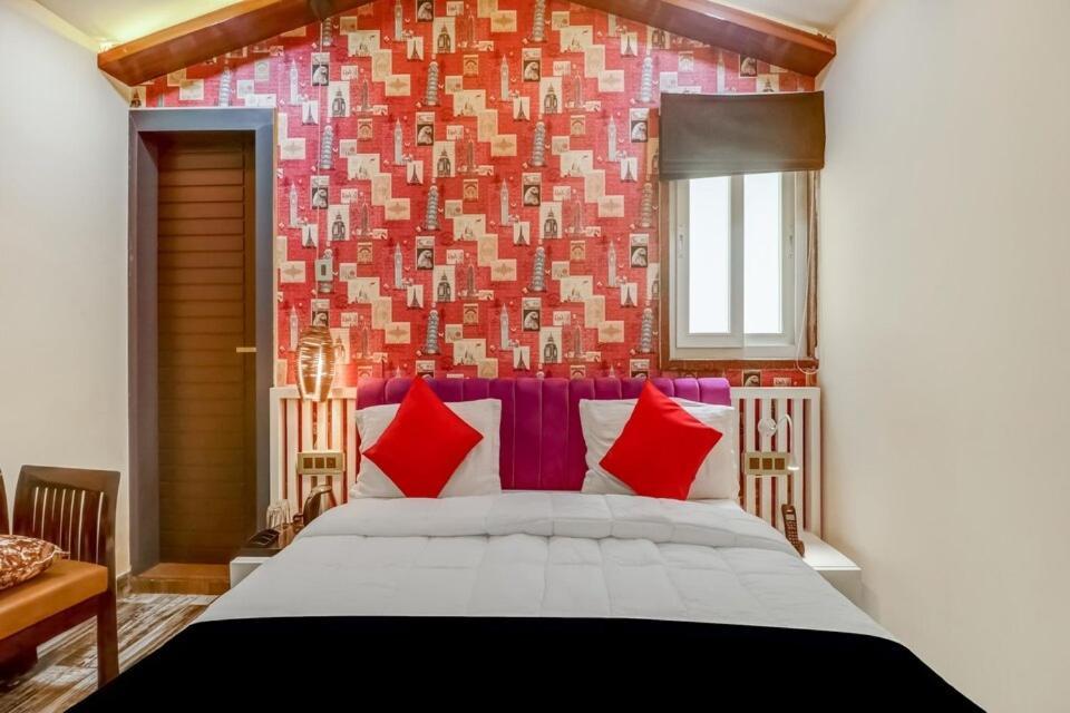 Hotel Mansa Kanpur Dış mekan fotoğraf